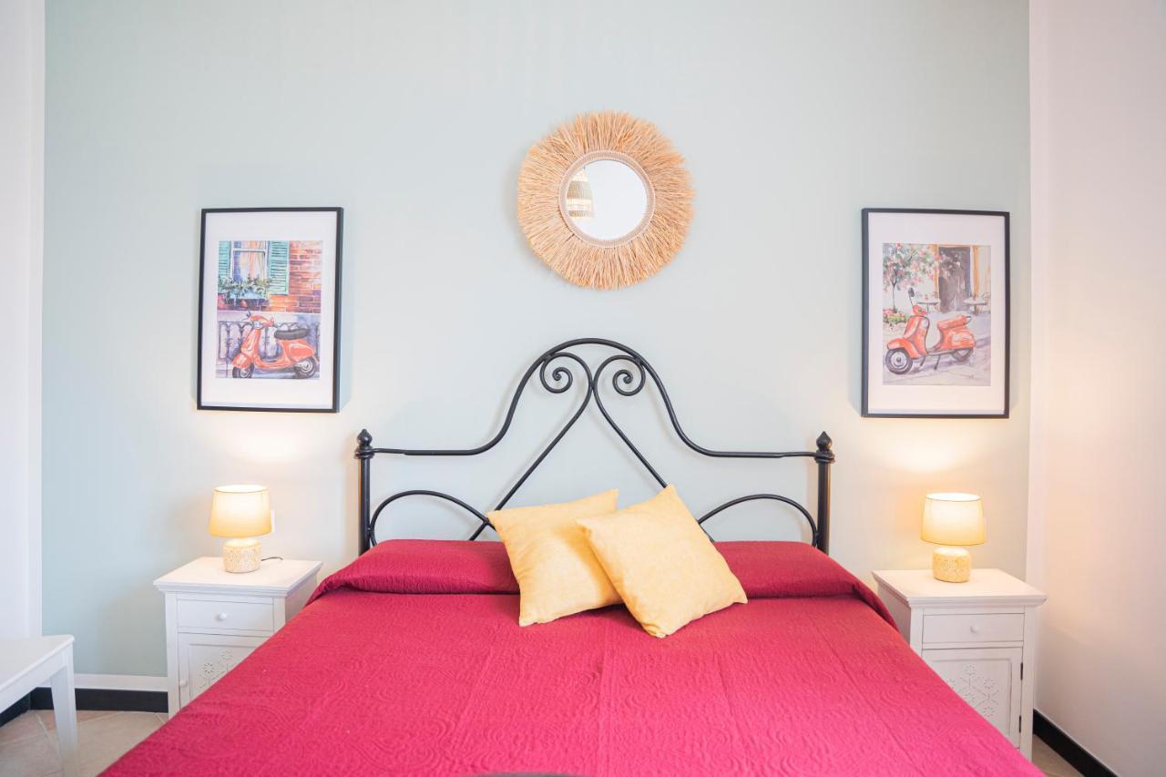 Vespa Apartments โมเนเลีย ภายนอก รูปภาพ