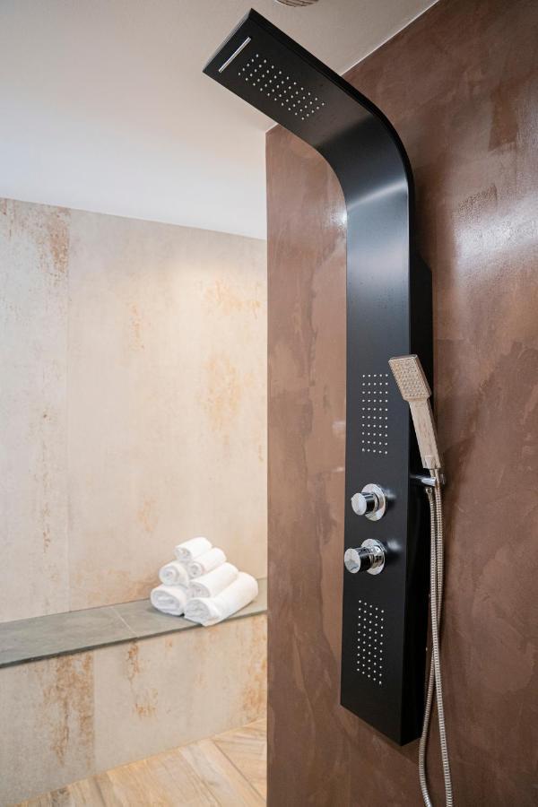 Vespa Apartments โมเนเลีย ห้อง รูปภาพ
